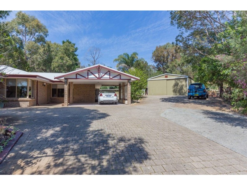 1 Crofter Court, Wellard WA 6170