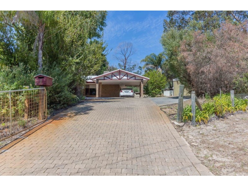 1 Crofter Court, Wellard WA 6170