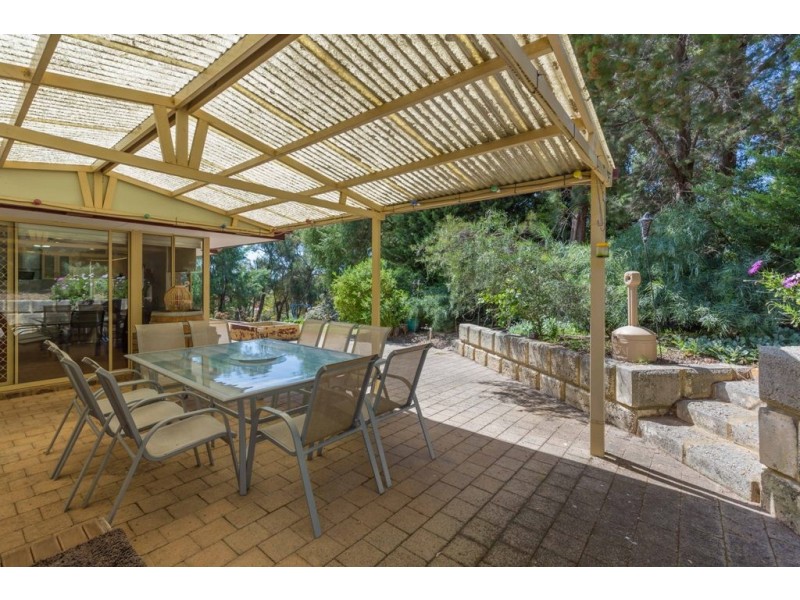 1 Crofter Court, Wellard WA 6170