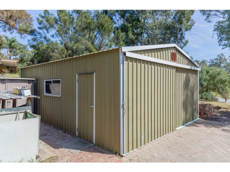 1 Crofter Court, Wellard WA 6170