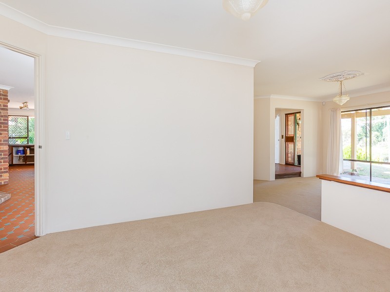 2 Crofter Court, Wellard WA 6170