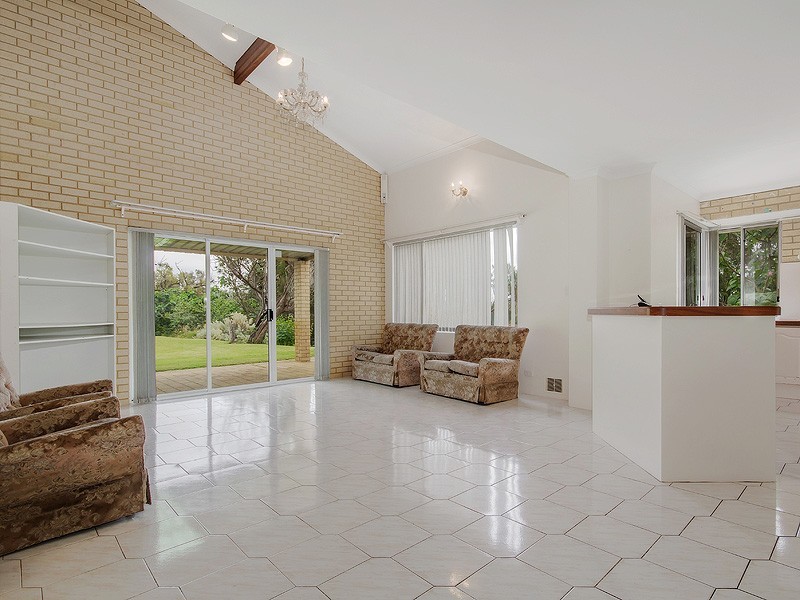 3 Farrier Court, Wellard WA 6170