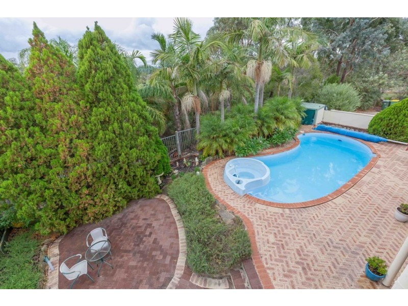 18 Goldsmith Drive, Wellard WA 6170