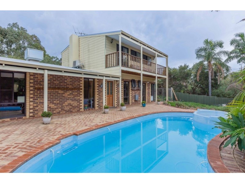 18 Goldsmith Drive, Wellard WA 6170