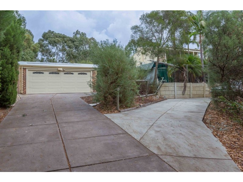 18 Goldsmith Drive, Wellard WA 6170