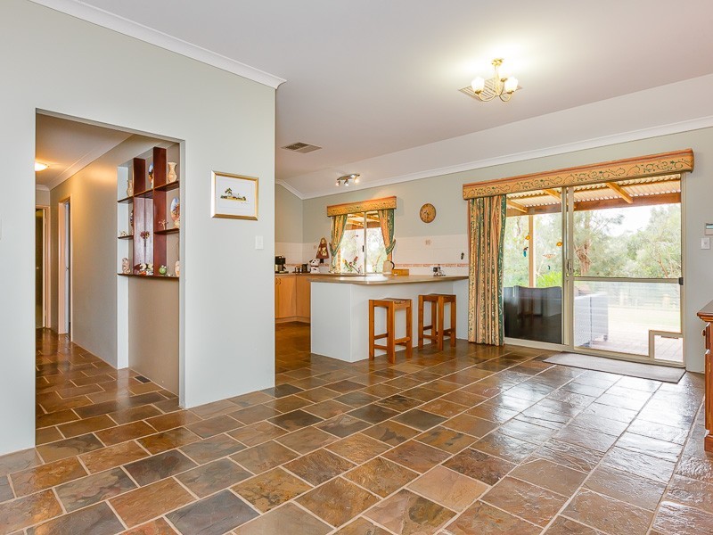 2 Ironmonger Court, Wellard WA 6170