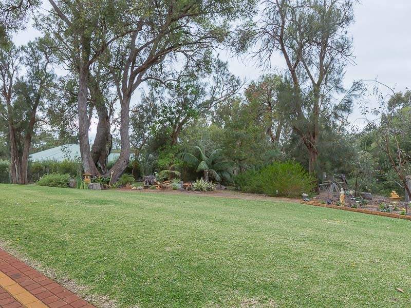 2 Ironmonger Court, Wellard WA 6170