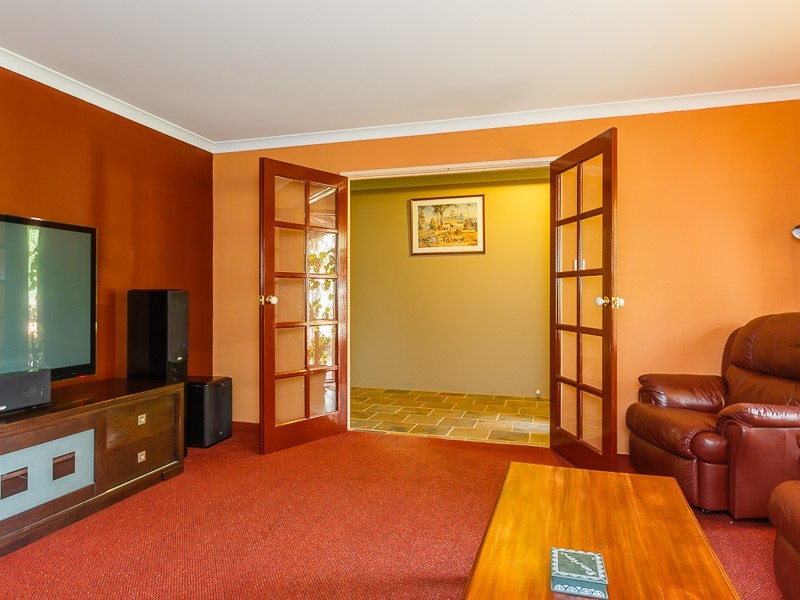 2 Ironmonger Court, Wellard WA 6170