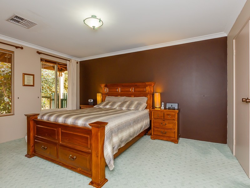 2 Ironmonger Court, Wellard WA 6170