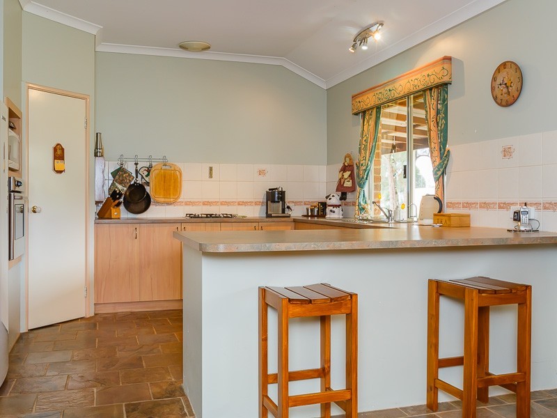 2 Ironmonger Court, Wellard WA 6170