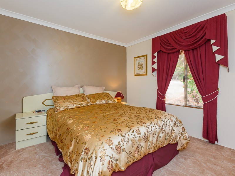 2 Ironmonger Court, Wellard WA 6170