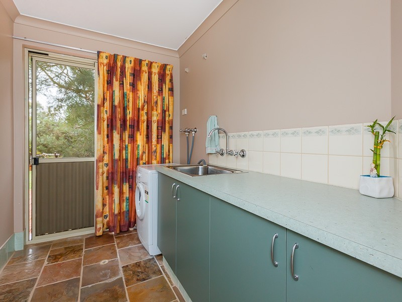 2 Ironmonger Court, Wellard WA 6170