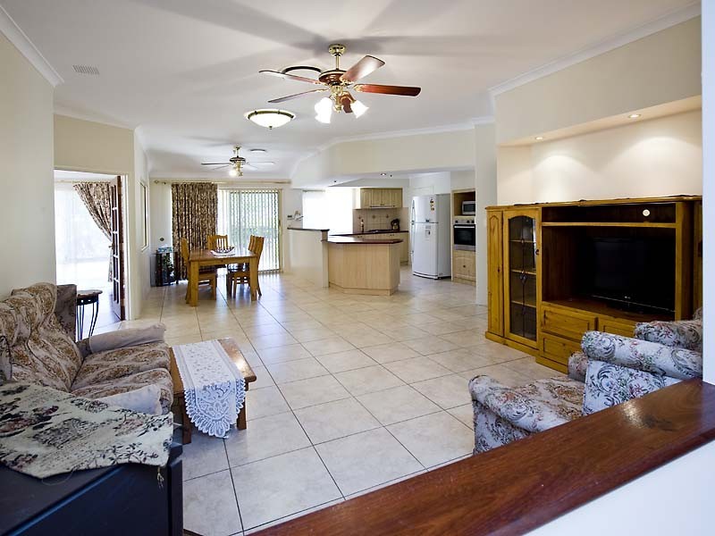 7 Ironmonger Court, Wellard WA 6170