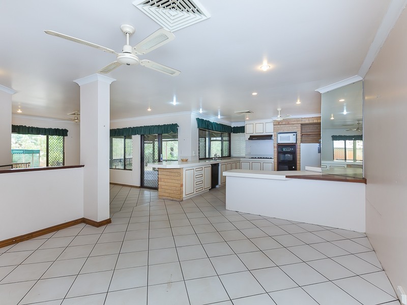 5 Shipwright Avenue, Wellard WA 6170