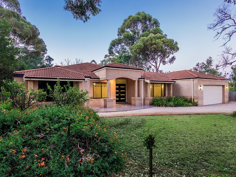 13 Shipwright Avenue, Wellard WA 6170