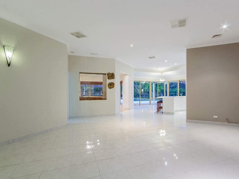 13 Shipwright Avenue, Wellard WA 6170