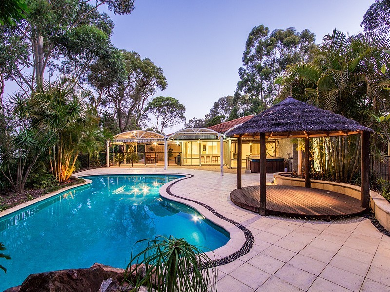 13 Shipwright Avenue, Wellard WA 6170