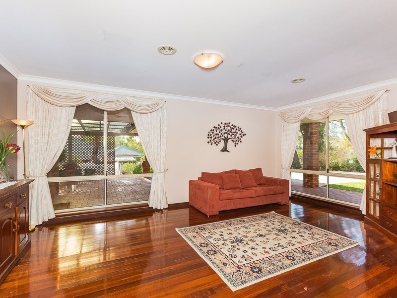 15 Shipwright Avenue, Wellard WA 6170