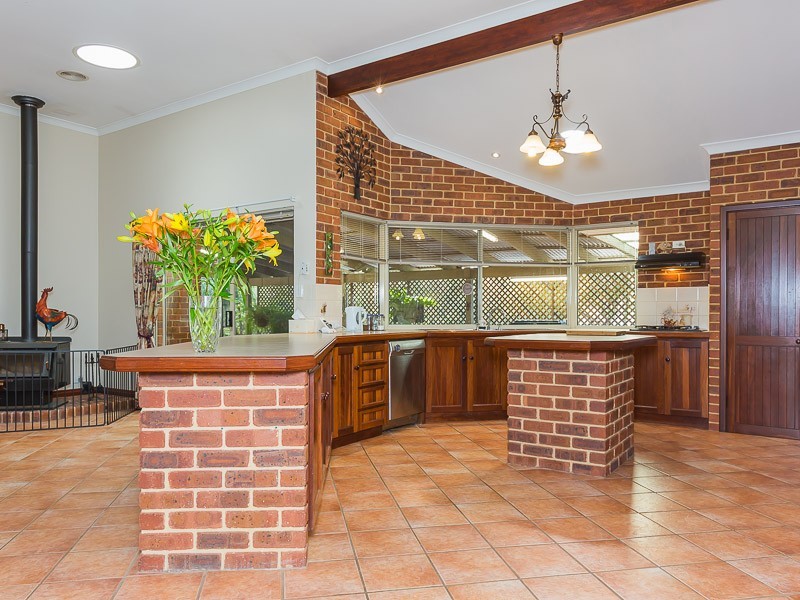 15 Shipwright Avenue, Wellard WA 6170