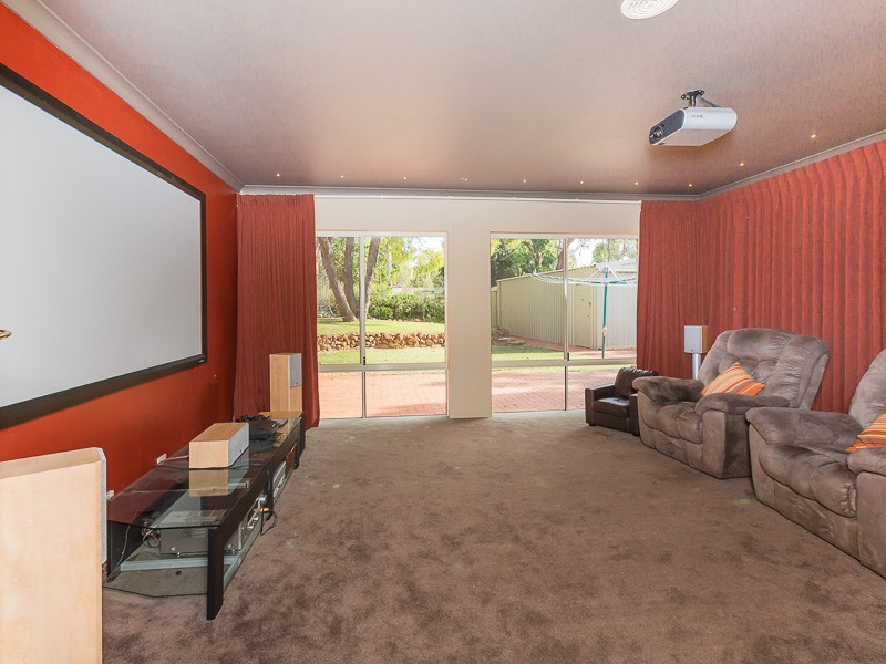 15 Shipwright Avenue, Wellard WA 6170