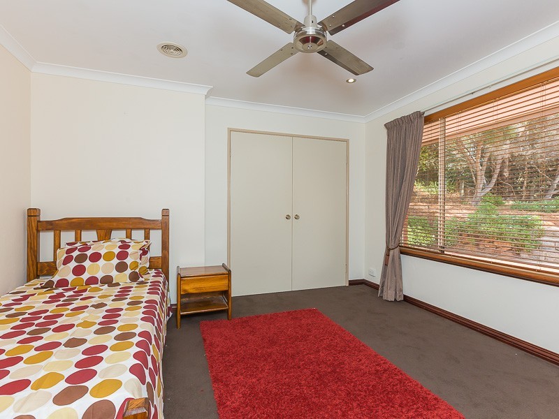 15 Shipwright Avenue, Wellard WA 6170