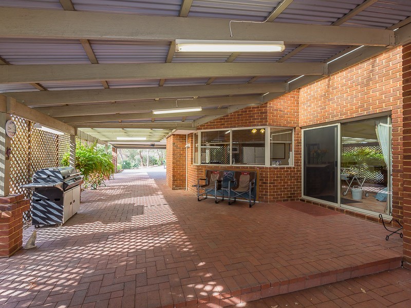 15 Shipwright Avenue, Wellard WA 6170