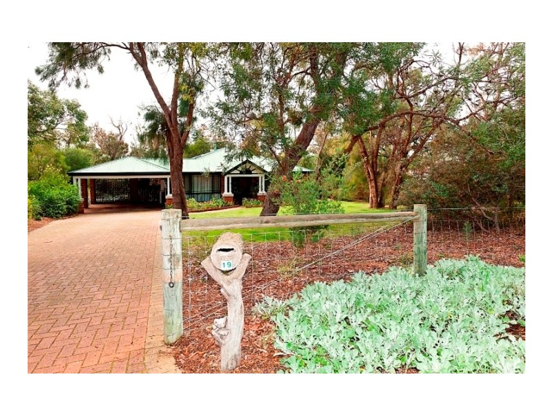 19 Shipwright Avenue, Wellard WA 6170