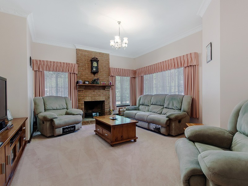 50 Silversmith Street, Wellard WA 6170