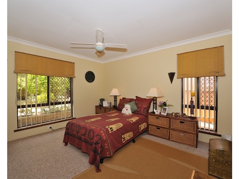 15 Varris Way, Orelia WA 6167