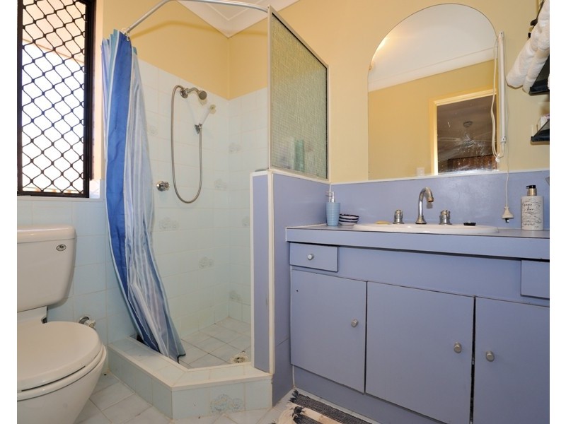 15 Varris Way, Orelia WA 6167