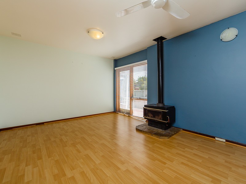 33 Calista Avenue, Calista WA 6167