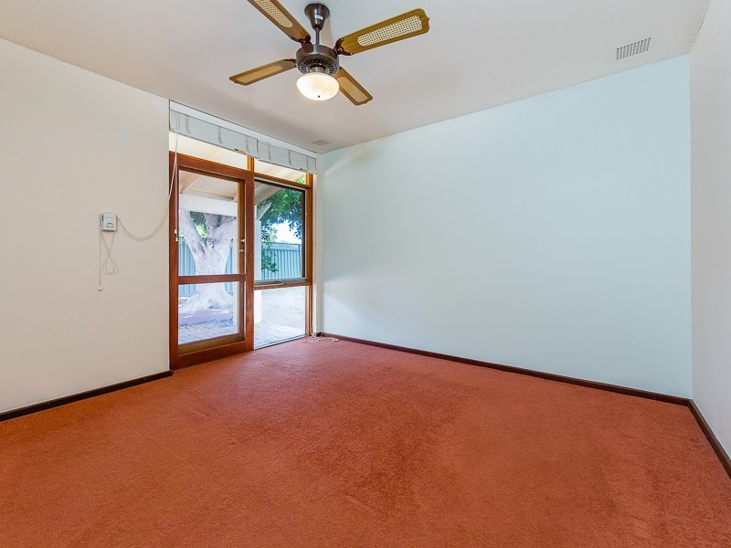 33 Calista Avenue, Calista WA 6167