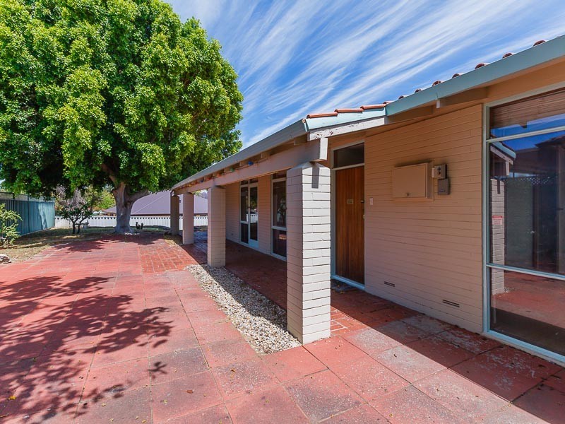 33 Calista Avenue, Calista WA 6167