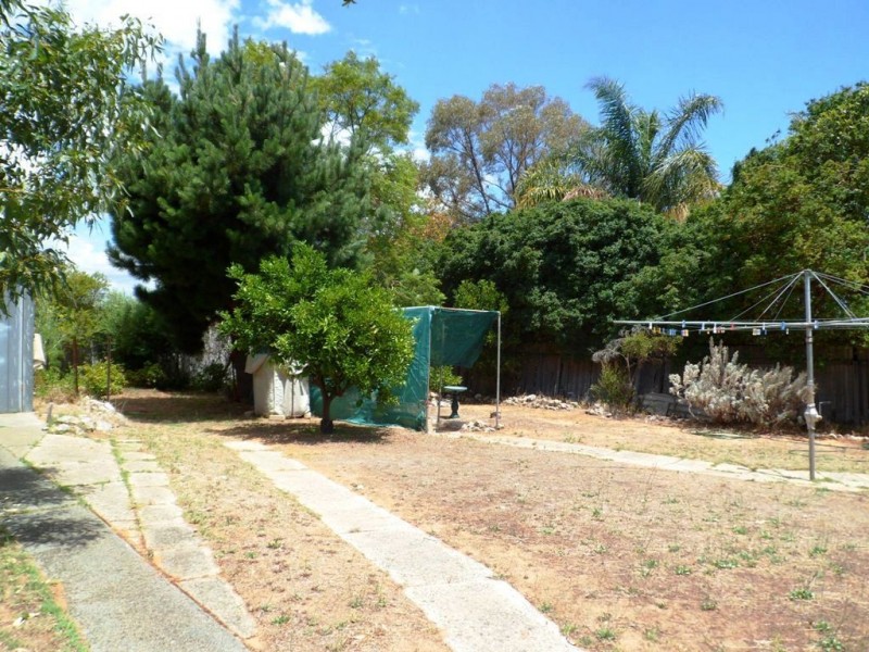 94 Orelia Avenue, Orelia WA 6167