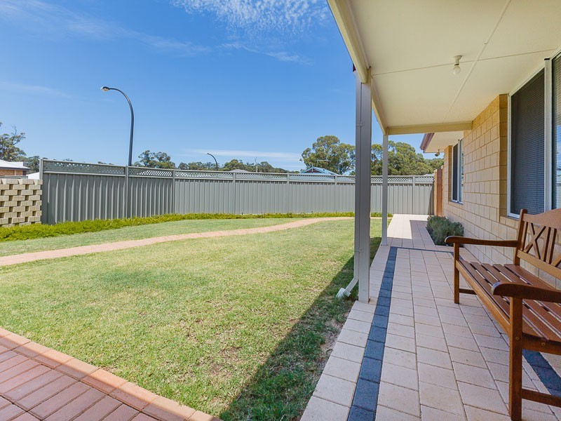 8 Highbridge Way, Leda WA 6170