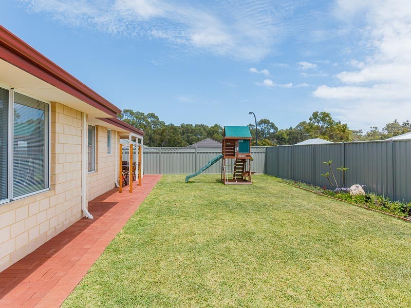 8 Highbridge Way, Leda WA 6170