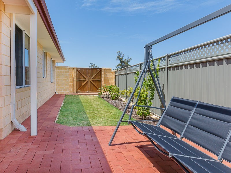 8 Highbridge Way, Leda WA 6170