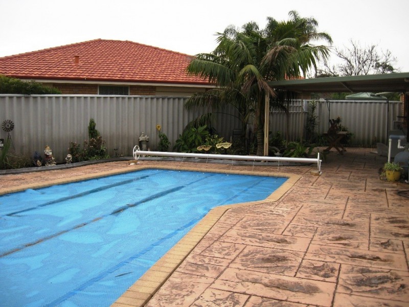 11 Oregon Place, Cooloongup WA 6168