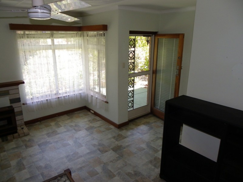 19 Edmund Way, Calista WA 6167