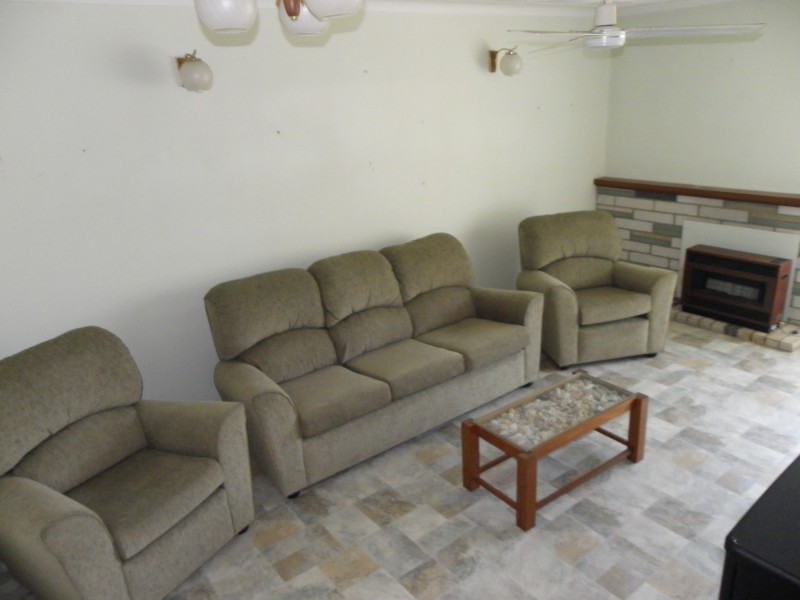 19 Edmund Way, Calista WA 6167