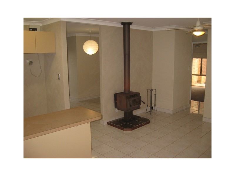 21 Barney Court, Parmelia WA 6167