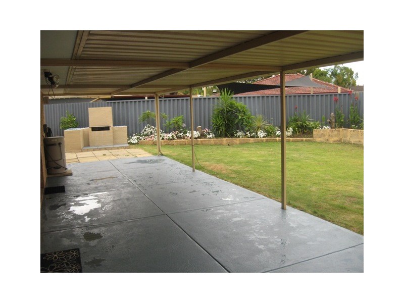 21 Barney Court, Parmelia WA 6167