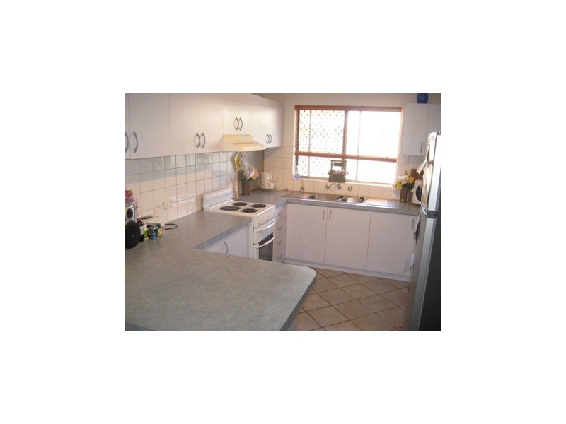 28 Tanson Road, Parmelia WA 6167