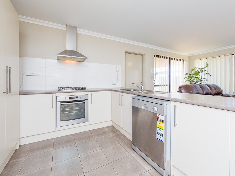 1 Chertsey Way, Wellard WA 6170