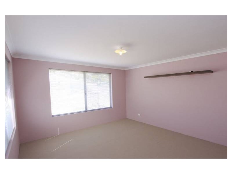 1 Milverton Loop, Leda WA 6170