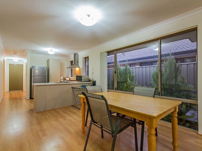 10 Thaxted Street, Wellard WA 6170