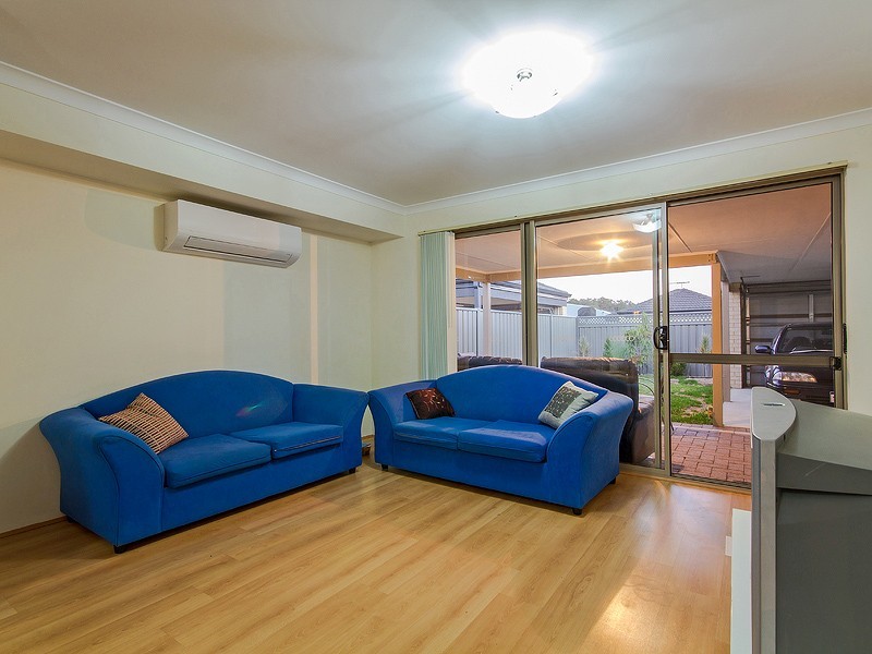 10 Thaxted Street, Wellard WA 6170