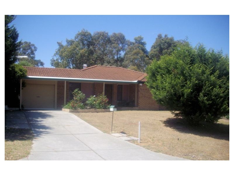 30 Judges Gardens, Leda WA 6170