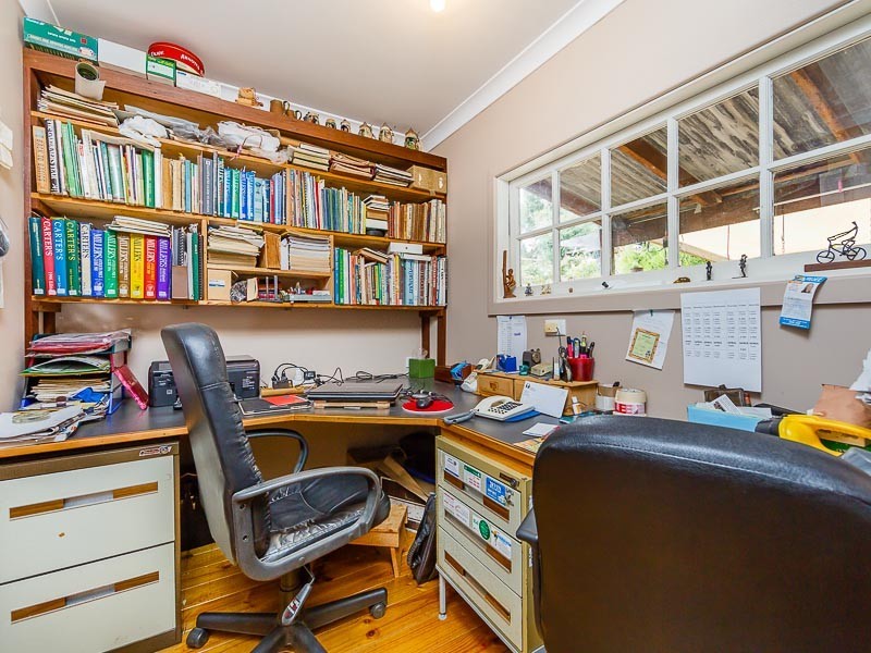 57 Jarrahdale Road, Jarrahdale WA 6124