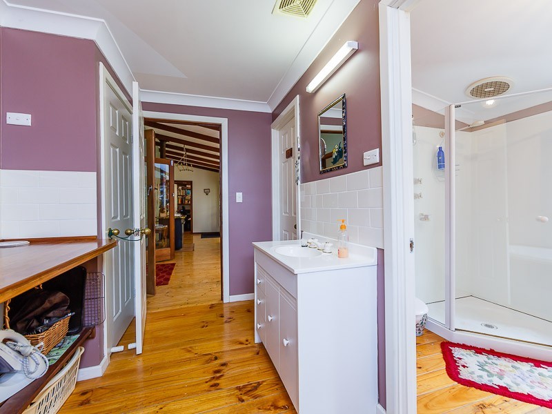 57 Jarrahdale Road, Jarrahdale WA 6124